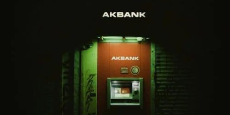 Akbank Dev Borçlanmayı Bu Akşam Duyurdu