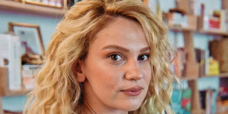 Farah Zeynep Abdullah Kimdir?