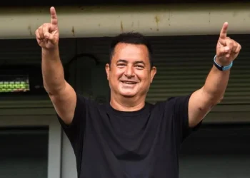 Metin Öztürk Acun Ilıcalı’ya yüklendi