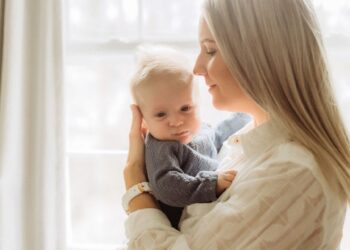 Anneler İçin Büyük Müjde: SGK’dan 11.000 TL Ek Maaş Desteği!