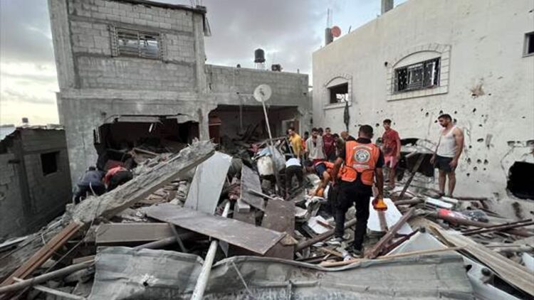 İsrail’den Nusayrat Mülteci Kampı’na saldırı: 13 ölü İsrail’den Nusayrat Mülteci Kampı’na saldırı: 13 ölü