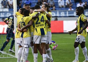 Fenerbahçe rekor kırarak kazandı
