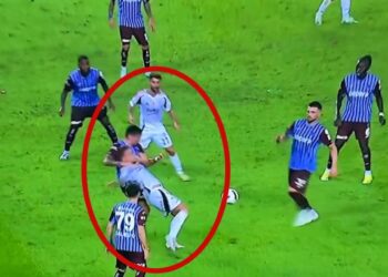 Beşiktaş’ın penaltısı verilmedi. İşte o pozisyon