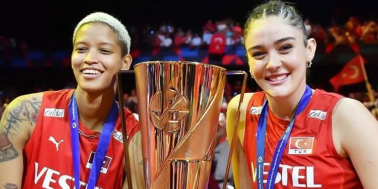 Zehra Güneş ve Melissa Vargas’ın dansı sosyal medyada olay oldu