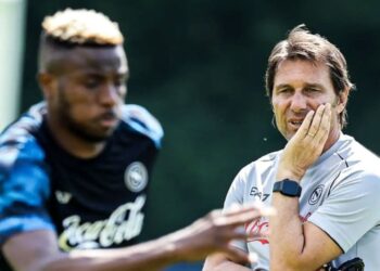 ‘Osimhen egoist ve bencil’