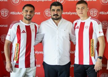 Antalyaspor’da çifte imza töreni