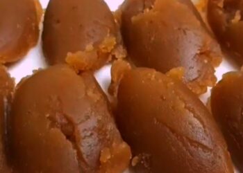 Bursa usulü helva yapmanın yolu. Helvacılar böyle hazırlıyor ve asla dağılma olmuyor