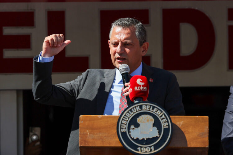 Özgür Özel’den HÜDA-PAR’a: Mikrop, mikroptur!