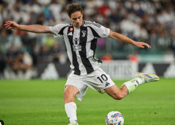 Kenan Yıldız Şampiyonlar Ligi maçında Del Piero’yu andıran gol attı. Maçın oyuncusu seçildi