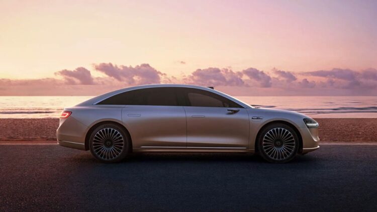 Flaş: Huawei ilk lüks sedanını tanıttı! Türkiye’ye mi geliyor Flaş: Huawei ilk lüks sedanını tanıttı! Türkiye’ye mi geliyor