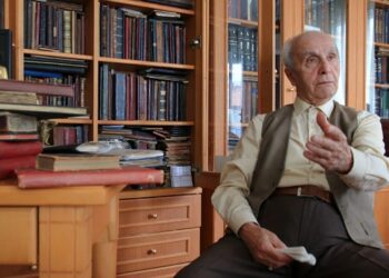 Ünlü tarihçi Necdet Sakaoğlu vefat etti