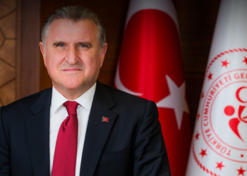 Spor Bakanı Osman Aşkın Bak: Türkiye devrim yaşıyor