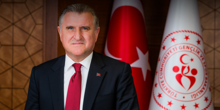 Spor Bakanı Osman Aşkın Bak: Türkiye devrim yaşıyor