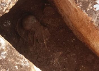 Malezya’da 16 bin yıllık insan iskeletleri keşfedildi