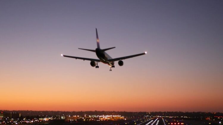 Charleroi Havalimanı’nda bütün uçuşlar iptal edildi Charleroi Havalimanı’nda bütün uçuşlar iptal edildi