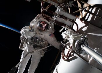 Uzayda mahsur kalan astronotların dönüş tarihi belli oldu