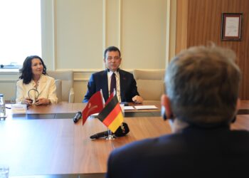 İstanbul’da önemli görüşme. İmamoğlu Almanlara su yönetimini anlattı